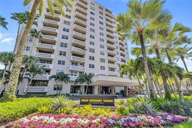 $850,000 | 90 Edgewater Drive, Unit 624, Coral Gables, FL 33133