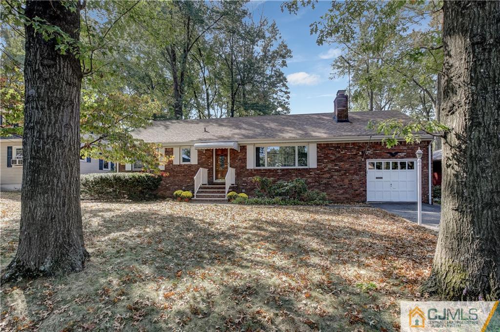 27 North Hill Road Colonia, NJ 07067 - Photo 2 of 24 Gallery Image 2