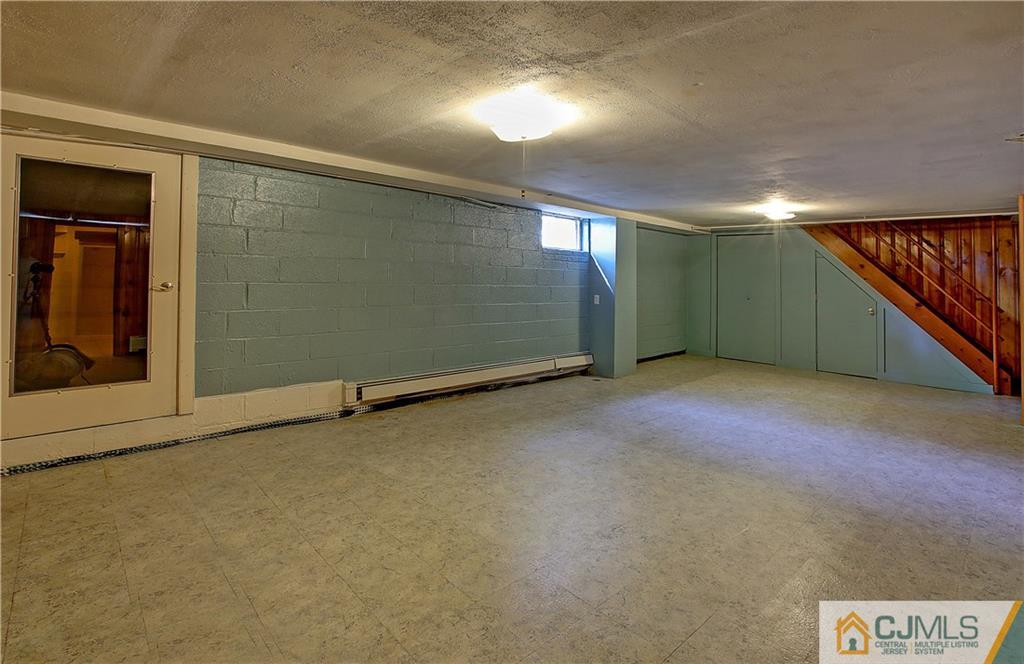 27 North Hill Road Colonia, NJ 07067 - Photo 18 of 24 Gallery Image 18