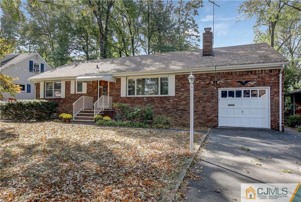 27 North Hill Road Colonia, NJ 07067 - Photo 4 of 24 Gallery Image 4