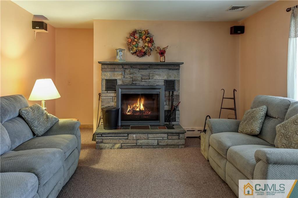 27 North Hill Road Colonia, NJ 07067 - Photo 7 of 24 Gallery Image 7
