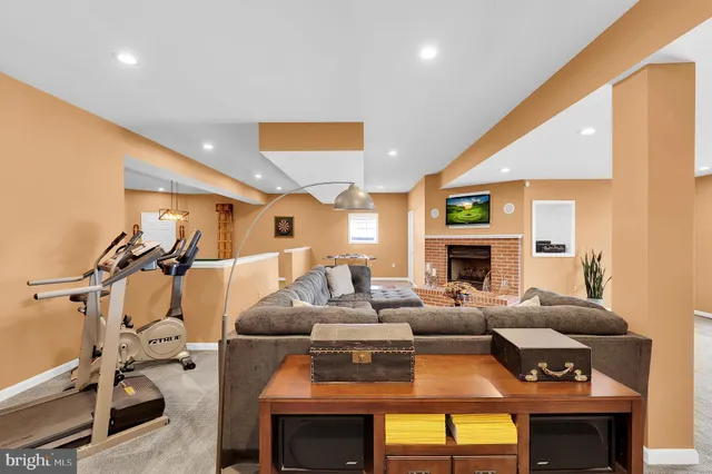 $999,000 | 3723 Big Woods Road, Ijamsville, MD 21754