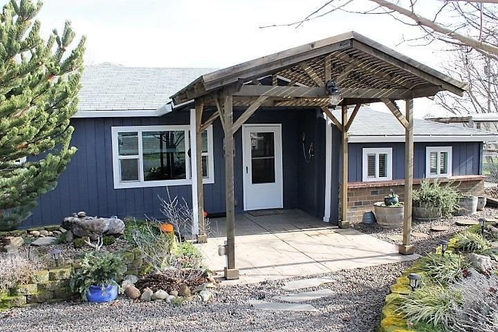7461 Blackwell Road Central Point, OR 97502 - Photo 2 of 33 Additional Photo