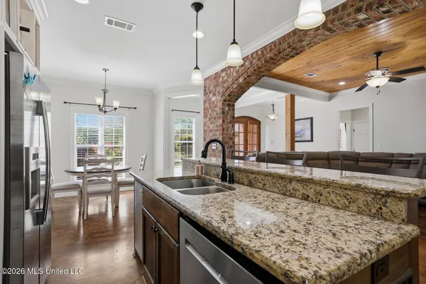 $390,000 | 202 Belle Oak Drive, Brandon, MS 39042