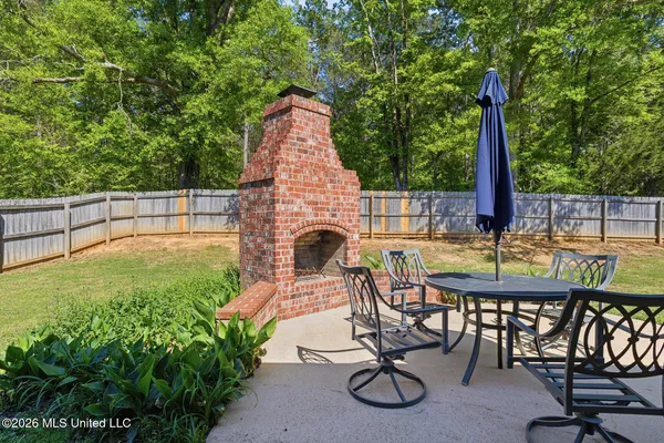 $390,000 | 202 Belle Oak Drive, Brandon, MS 39042