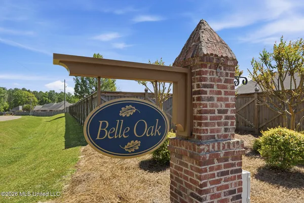 $390,000 | 202 Belle Oak Drive, Brandon, MS 39042