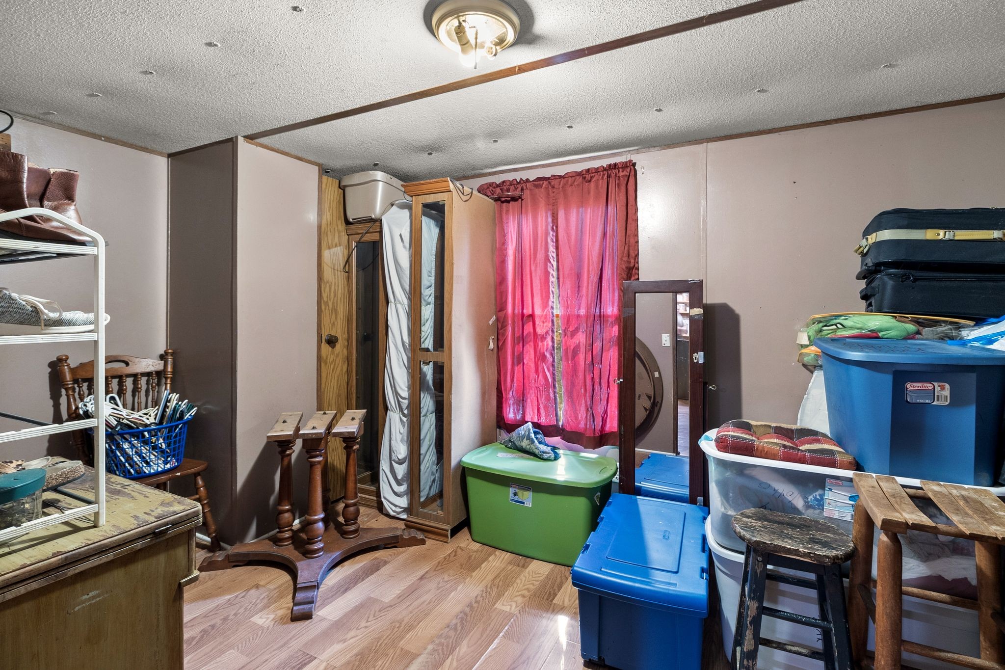2417 Esque Sharp Road Mount Pleasant, TN 38474 - Photo 14 of 21 a view of a room with gym equipment