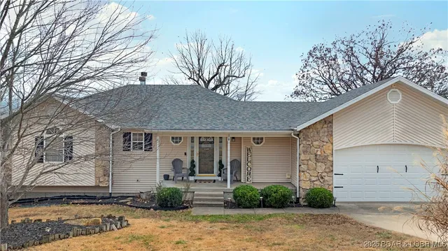 $389,900 | 114 Watkins Road, Camdenton, MO 65020