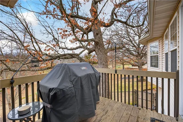 $389,900 | 114 Watkins Road, Camdenton, MO 65020