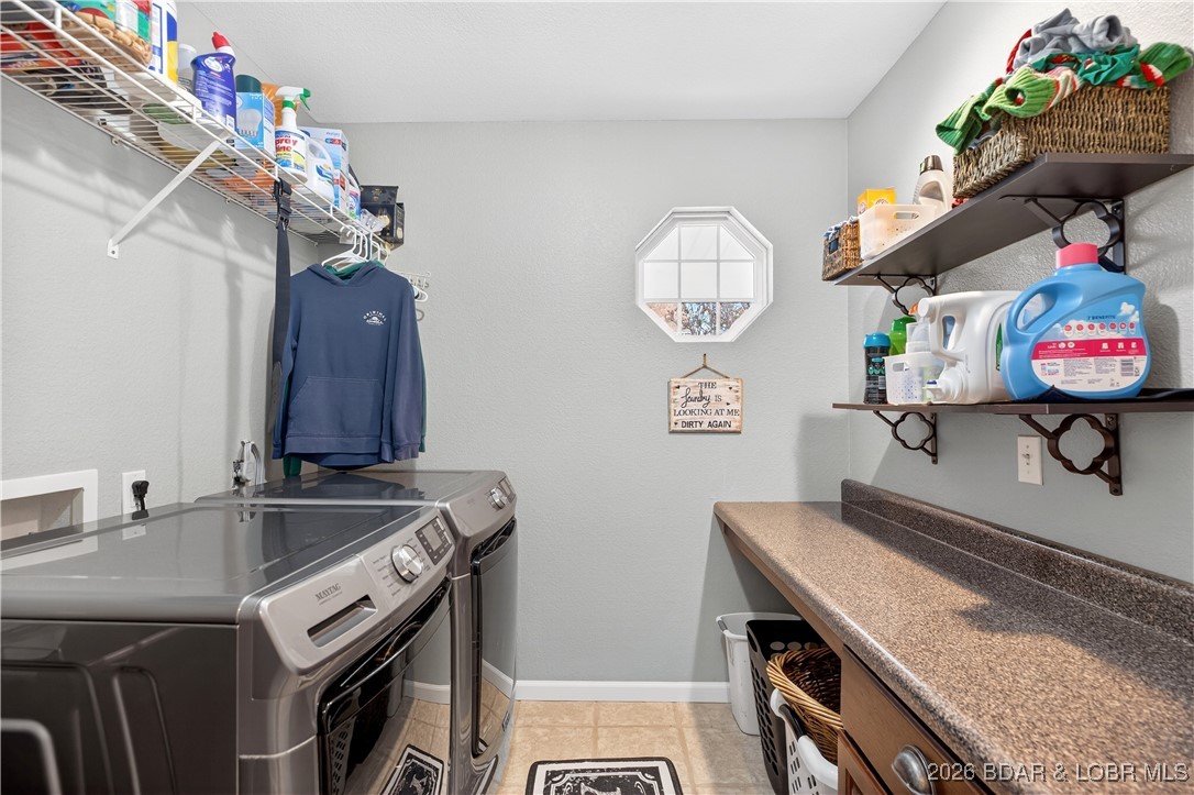 114 Watkins Road Camdenton, MO 65020 - Photo 24 of 45 Laundry off of entry & garage