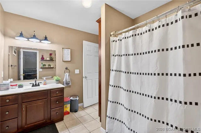 $389,900 | 114 Watkins Road, Camdenton, MO 65020