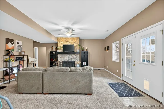 $389,900 | 114 Watkins Road, Camdenton, MO 65020