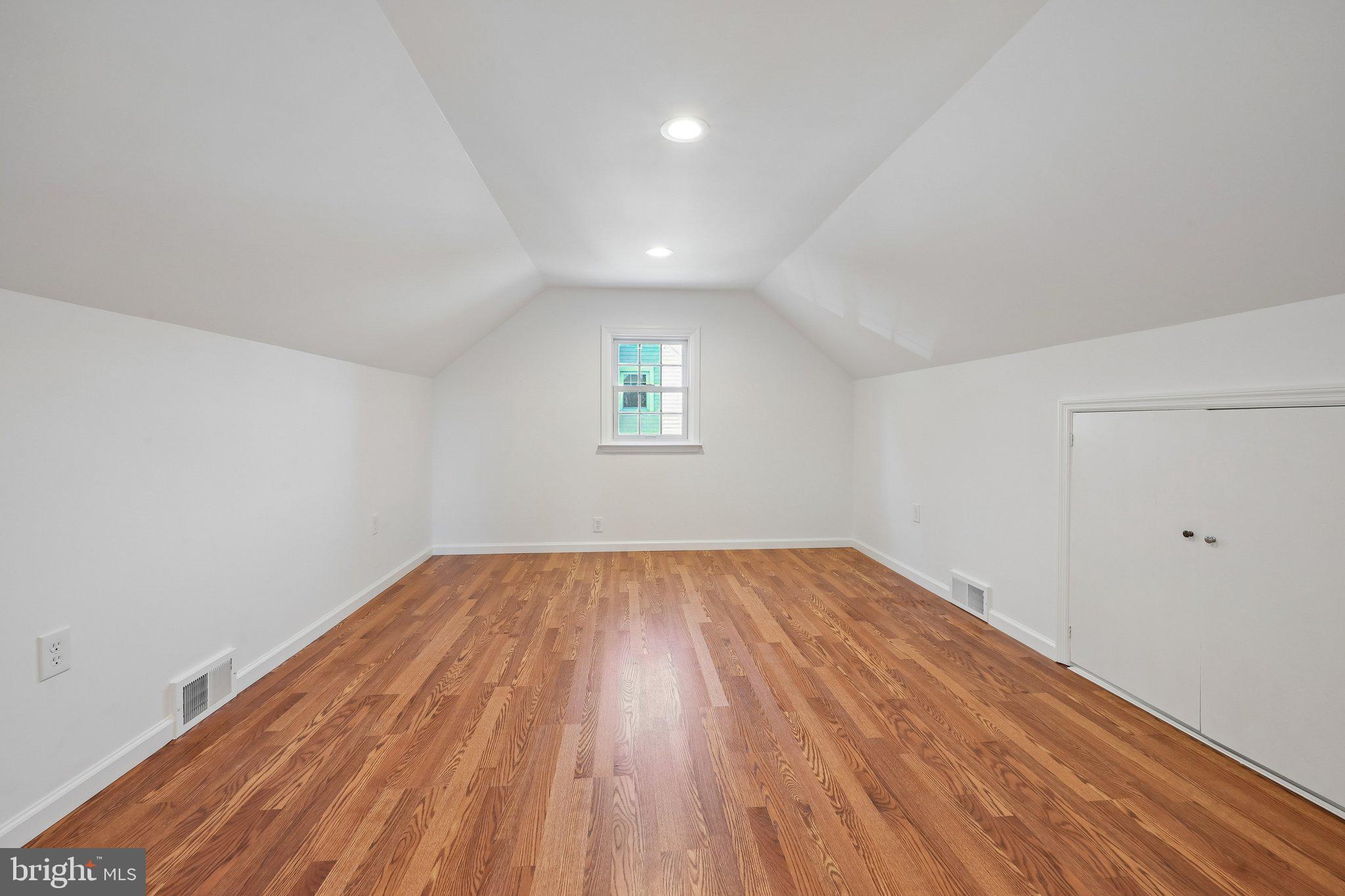 28 Pancoast Boulevard Delran, NJ 08075 - Photo 10 of 26