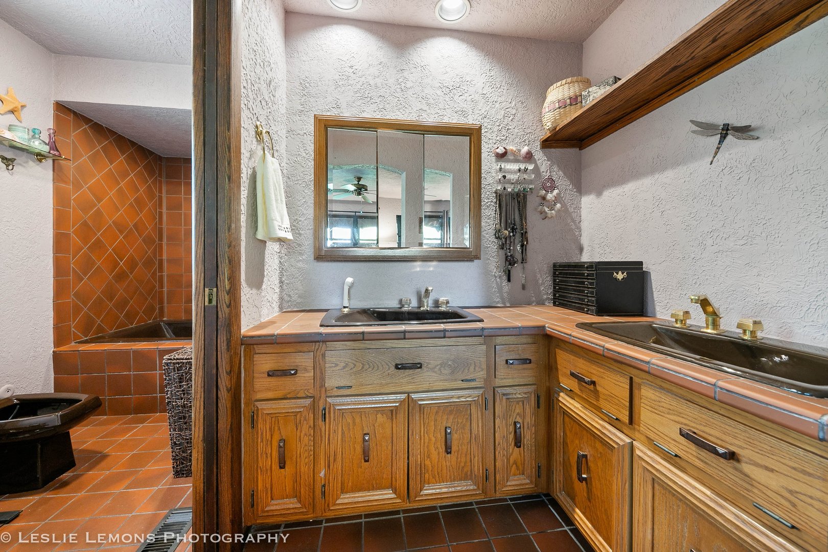 3192 Beller Drive Darien, IL 60561 - Photo 19 of 50 a spacious bathroom with a sink a mirror and a shower