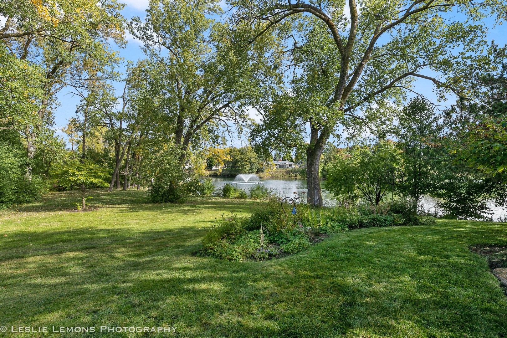 3192 Beller Drive Darien, IL 60561 - Photo 40 of 50 a view of a field with a tree