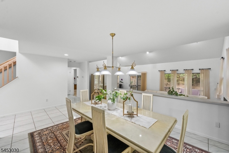 239 Westervelt Lane Mahwah, NJ 07430 - Photo 13 of 50 Gallery Image 13