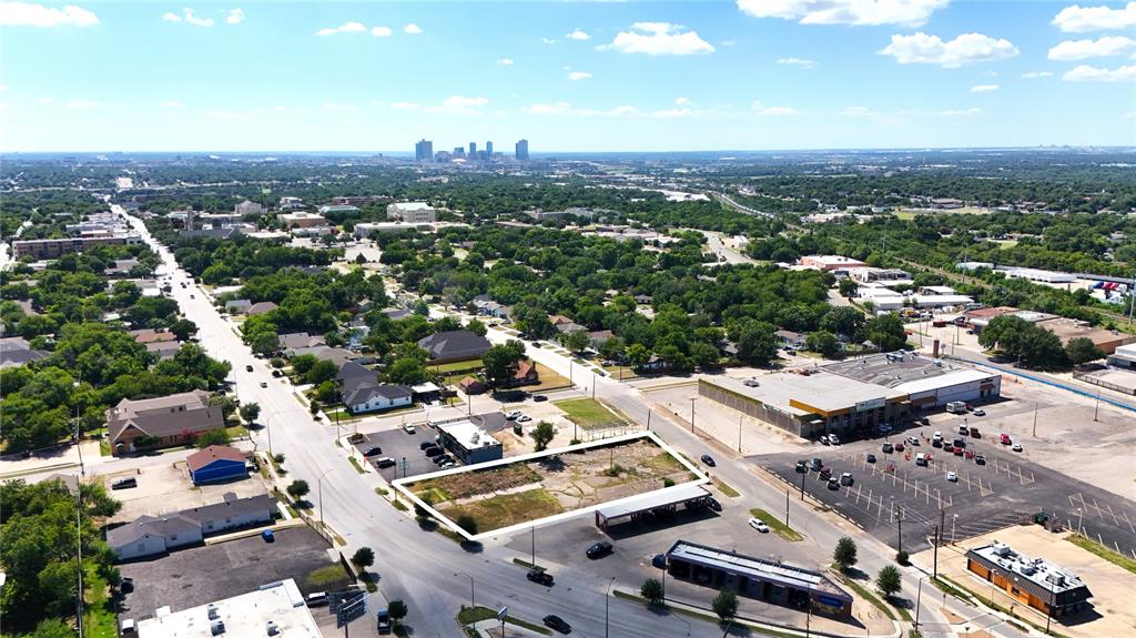 3607 East Rosedale Street Fort Worth, TX 76105 - Photo 5 of 15 Aerial view of property's location with property boundaries highlighted