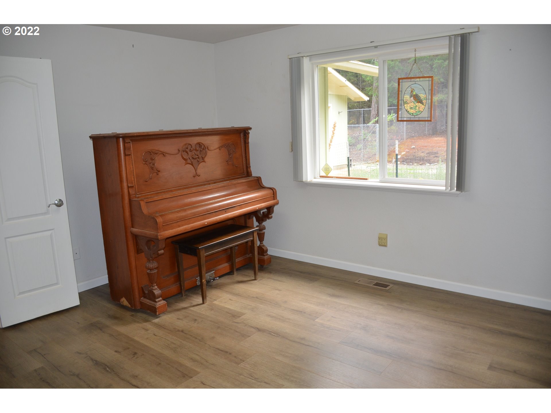 627 Marcy Loop Road Grants Pass, OR 97527 - Photo 12 of 22 Gallery Image 12