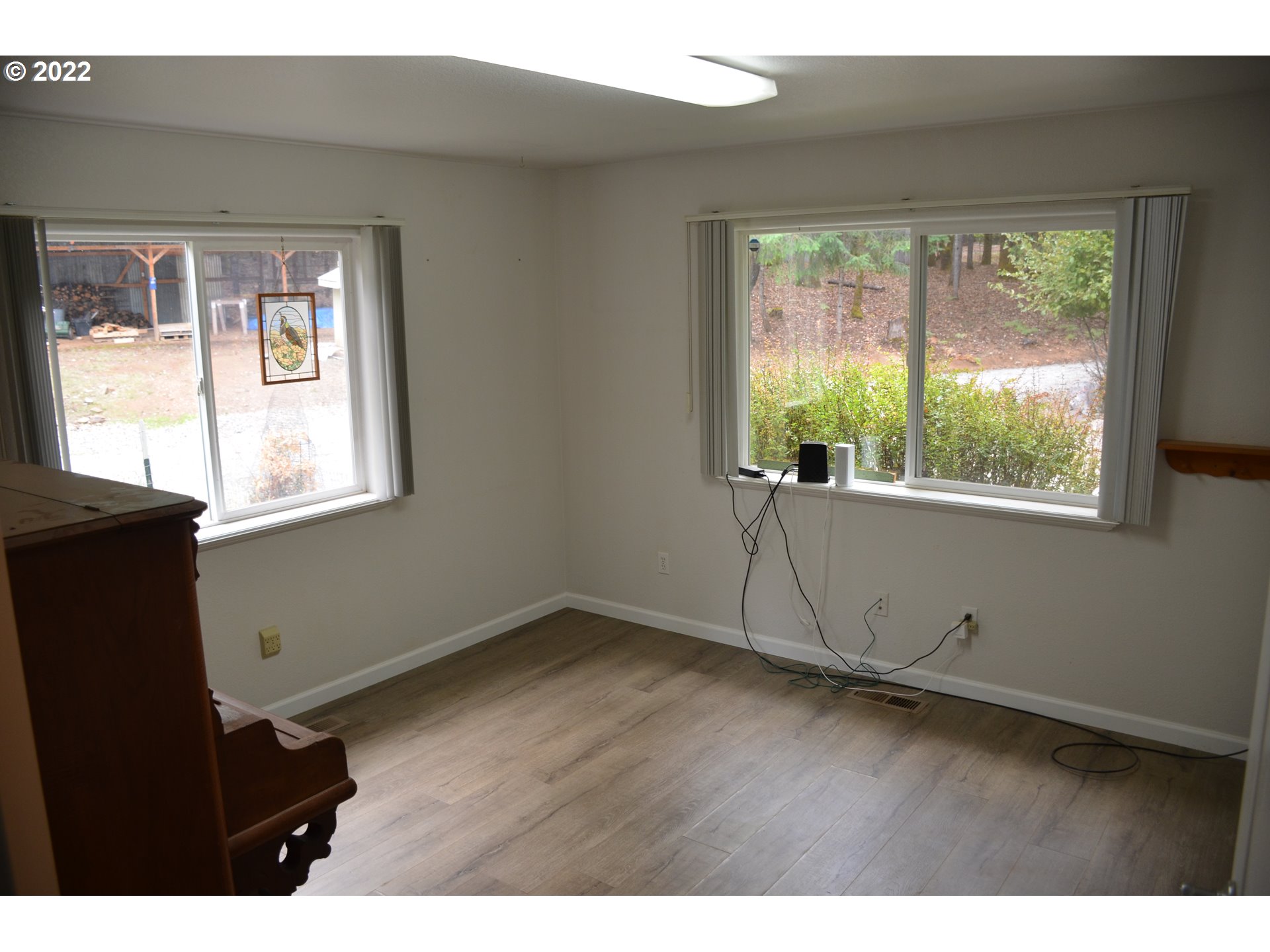 627 Marcy Loop Road Grants Pass, OR 97527 - Photo 13 of 22 Gallery Image 13
