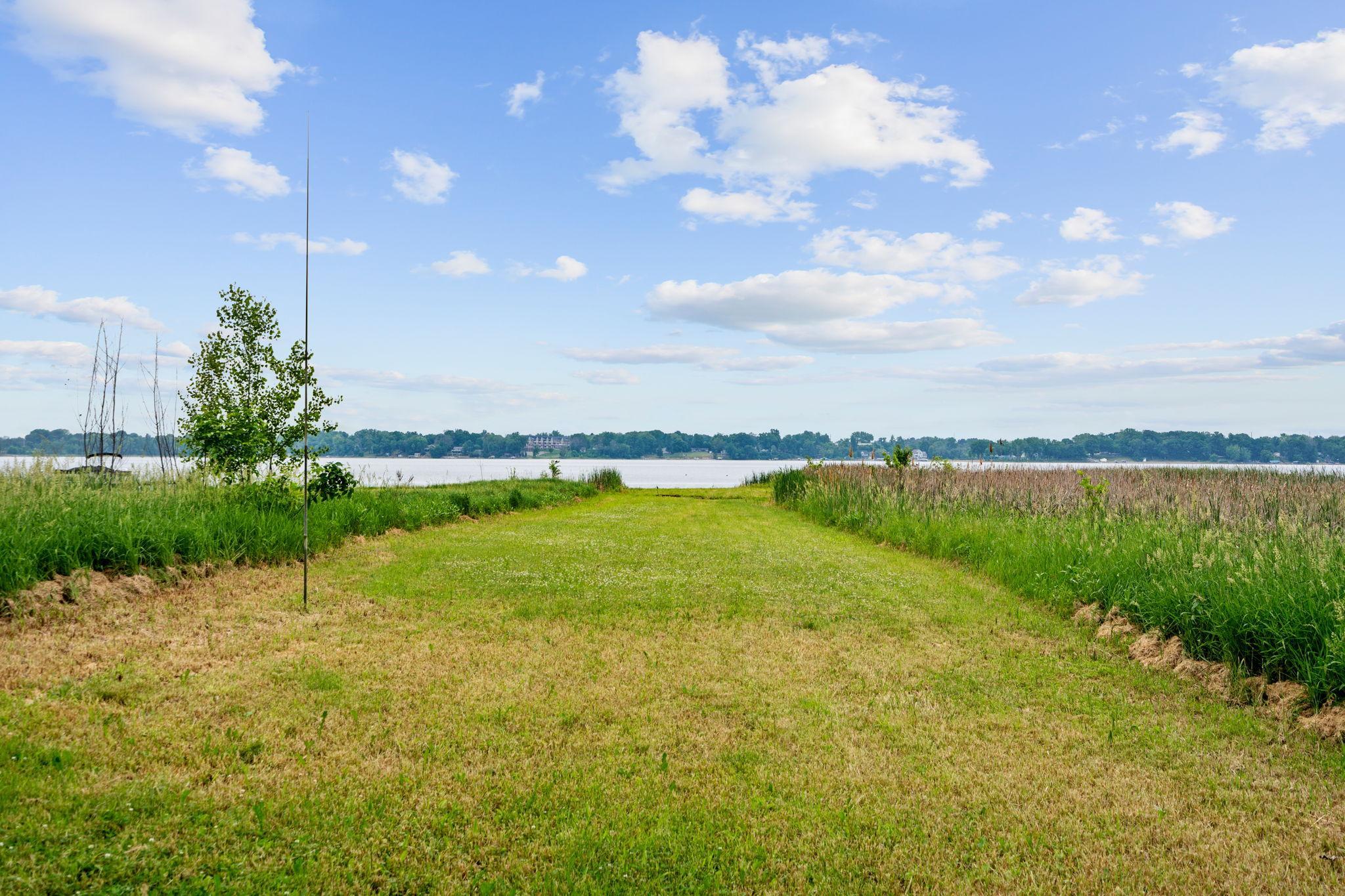 12280 Mentzer Trail Lindstrom, MN 55045 - Photo 7 of 37