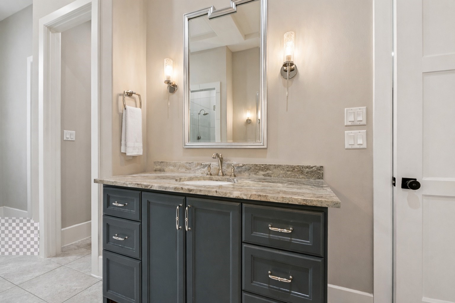 13927 Perthshire Road Houston, TX 77079 - Photo 18 of 48