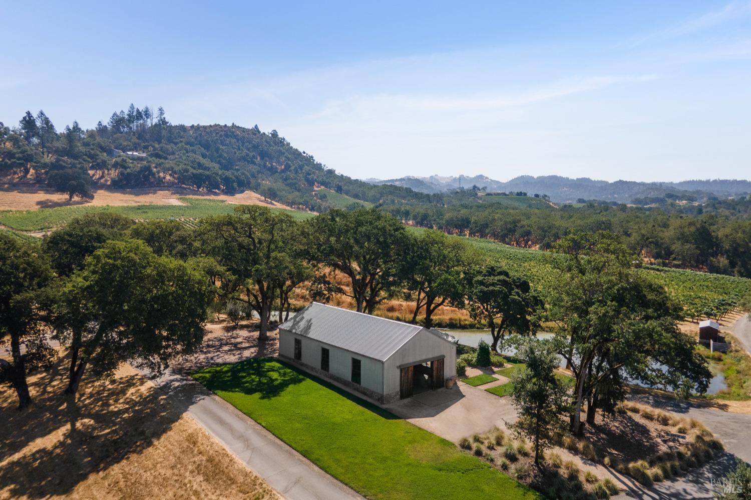13414 Chalk Hill Road Healdsburg, CA 95448 - Photo 1 of 99
