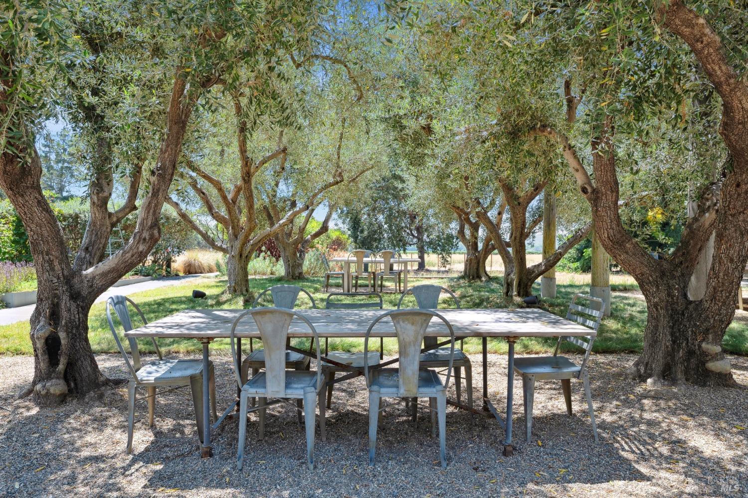 13414 Chalk Hill Road Healdsburg, CA 95448 - Photo 32 of 99