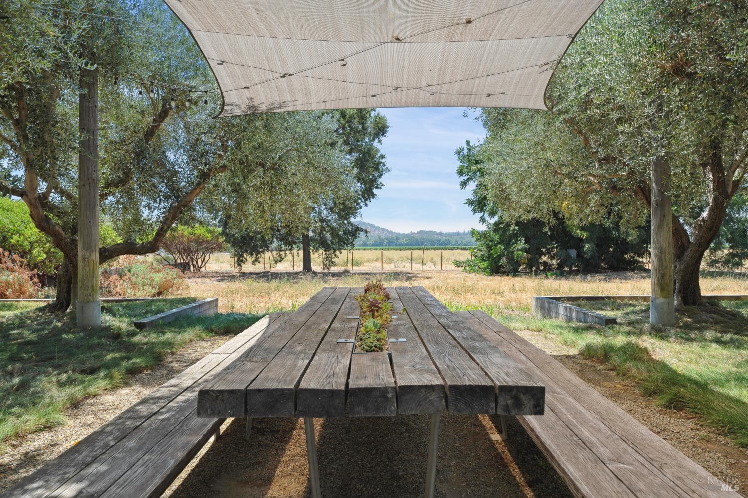 13414 Chalk Hill Road Healdsburg, CA 95448 - Photo 33 of 99