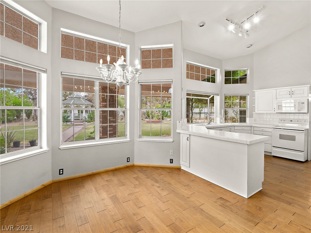 2875 East Russell Road Las Vegas, NV 89120 - Photo 37 of 50 Gallery Image 37