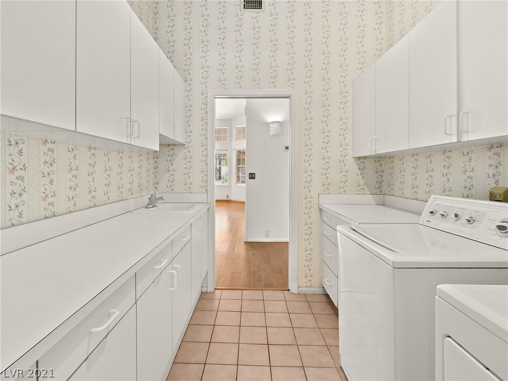 2875 East Russell Road Las Vegas, NV 89120 - Photo 47 of 50 Gallery Image 47