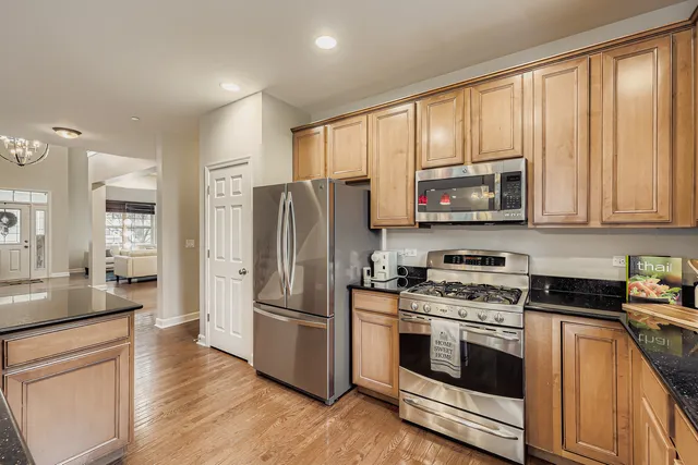 $649,900 | 2224 Amelia Lane, Hoffman Estates, IL 60192