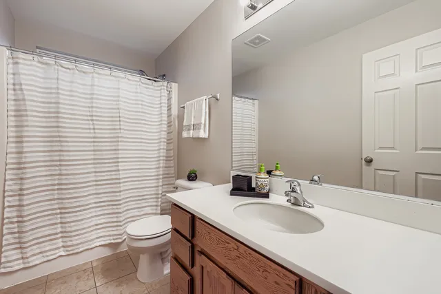 $649,900 | 2224 Amelia Lane, Hoffman Estates, IL 60192