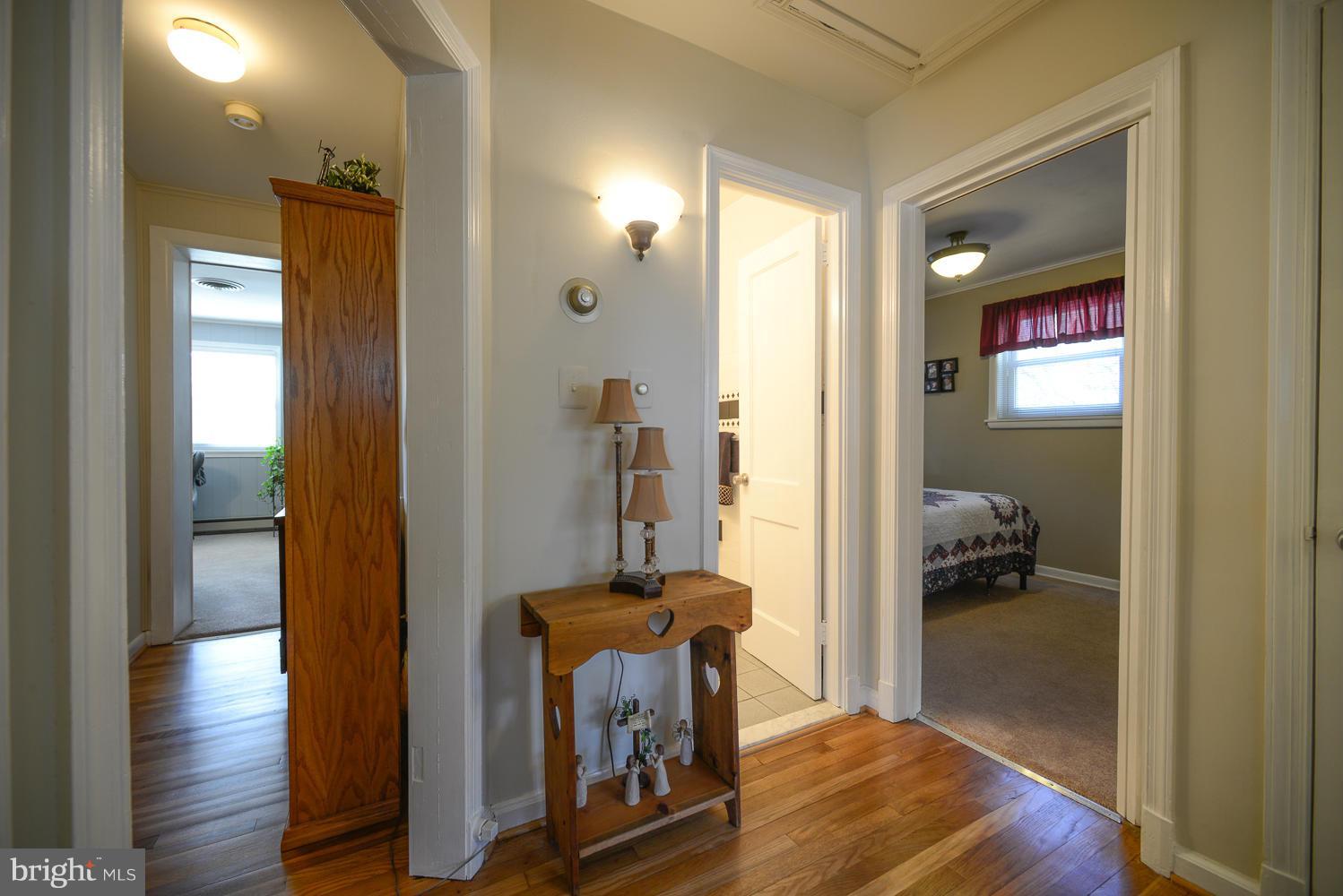 11718 Highview Avenue Silver Spring, MD 20902 - Photo 17 of 24 Interior (General)