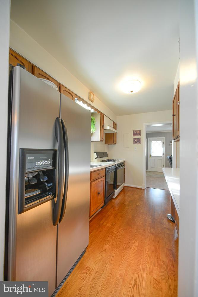 11718 Highview Avenue Silver Spring, MD 20902 - Photo 7 of 24 Interior (General)