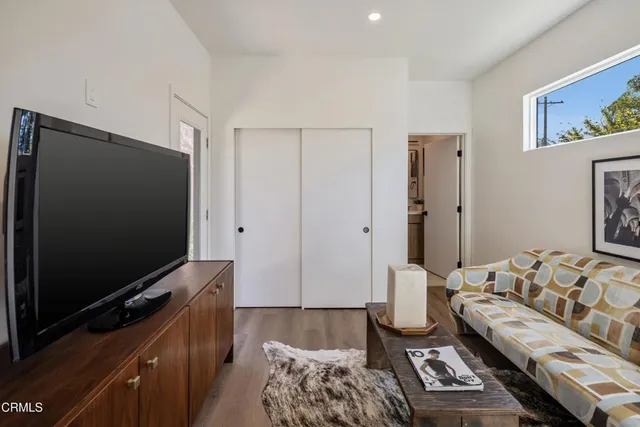 $1,250,000 | 630 North Pasadena Avenue, Pasadena, CA 91103