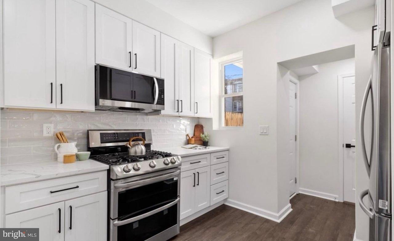 712 Linnard Street Baltimore, MD 21229 - Photo 7 of 20 Kitchen