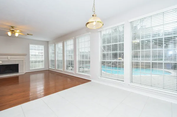 $3,000 | 7010 Adobe Oaks Court, Sugar Land, TX 77479