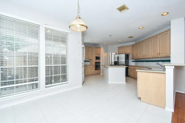 $3,000 | 7010 Adobe Oaks Court, Sugar Land, TX 77479