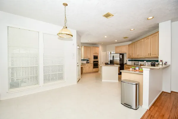 $3,000 | 7010 Adobe Oaks Court, Sugar Land, TX 77479