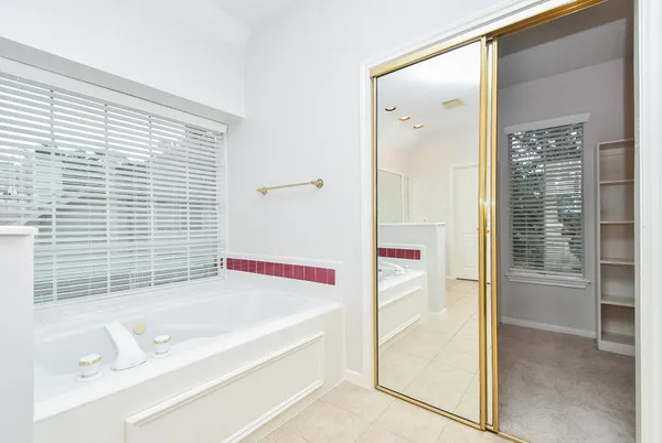 $3,000 | 7010 Adobe Oaks Court, Sugar Land, TX 77479