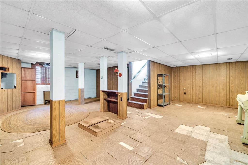 2425 Melinda Court Northeast Atlanta, GA 30345 - Photo 18 of 22 a view of a room with a furniture and kitchen view