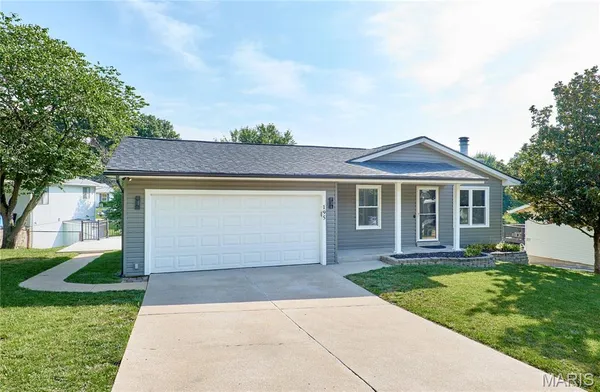 $300,000 | 195 Sorlee Drive, Valley Park, MO 63088