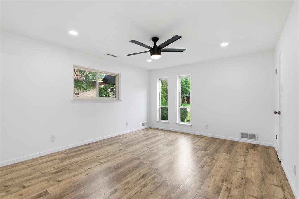 11022 Ferndale Road Dallas, TX 75238 - Photo 11 of 26 Gallery Image 11