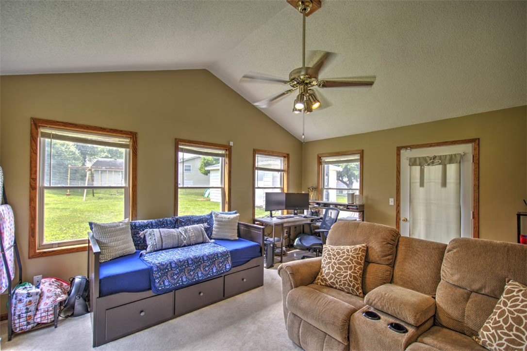 2231 Hoyt Knoll Decatur, IL 62526 - Photo 8 of 26