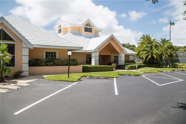 $549,999 | 1374 Coral Park Lane, Unit 803, Vero Beach, FL 32963