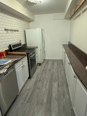 $3,995 | 448 North Aberdeen Street, Unit 3, Chicago, IL 60642