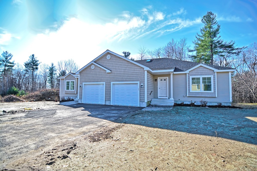 40 Village Road, Unit 40 Paxton, MA 01612 - Photo 1 of 8 Gallery Image 1