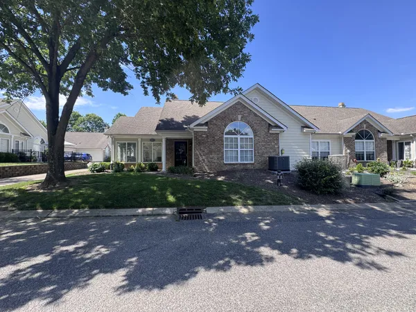 $384,900 | 825 South Browns Lane, Unit 301, Gallatin, TN 37066
