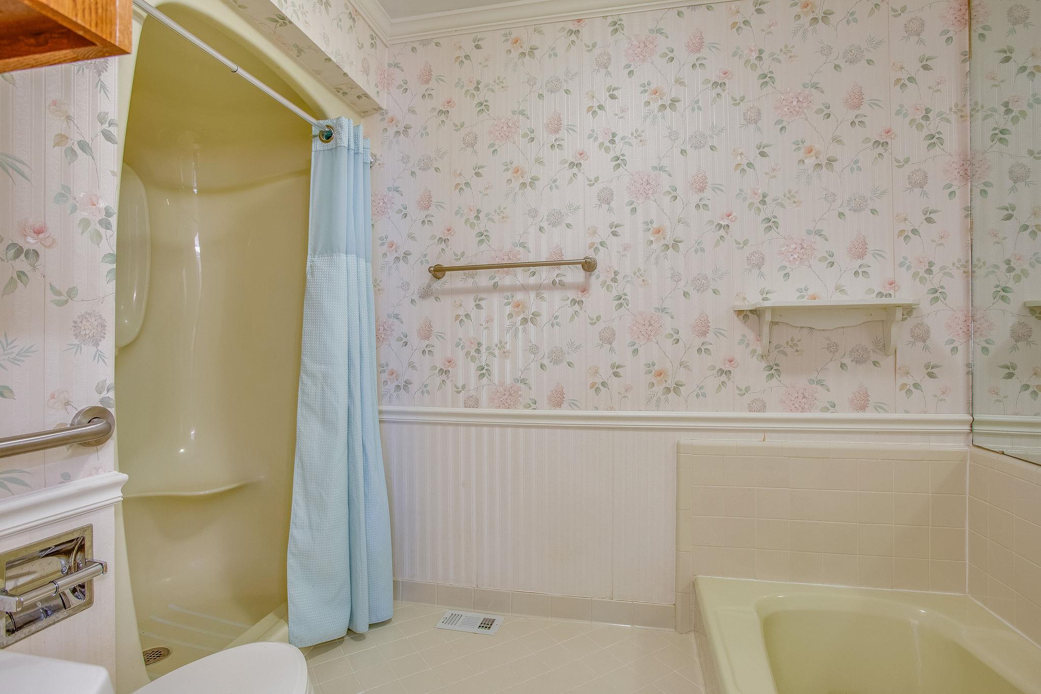 4047 Arno Road Franklin, TN 37064 - Photo 15 of 30 a bathroom with a bathtub
