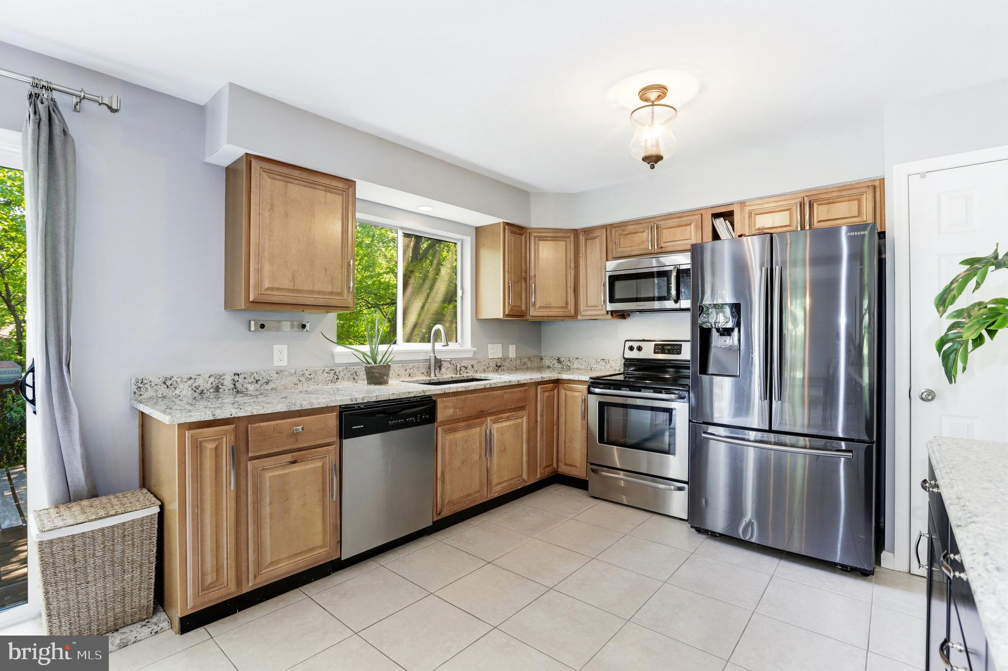 11965 Greywing Court Reston, VA 20191 - Photo 15 of 58 Gallery Image 15